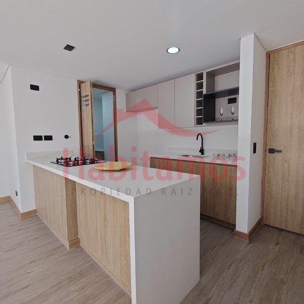 Apartamento en venta en Las Palmas, Medellín · foto 8 de 16