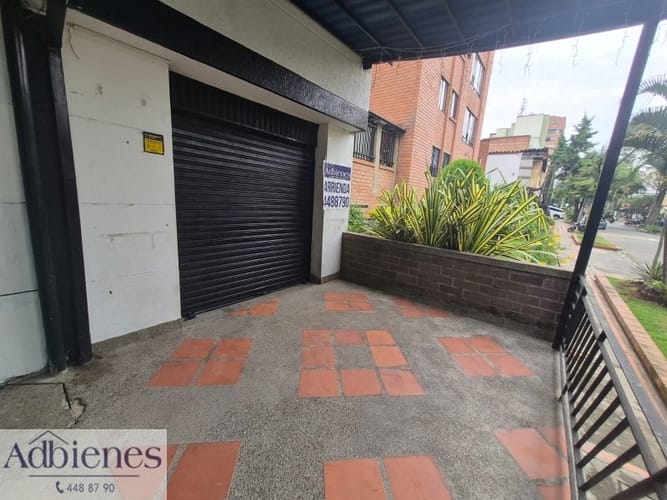 Local en arriendo en La Castellana, Medellín, 18 m² · foto 7 de 8