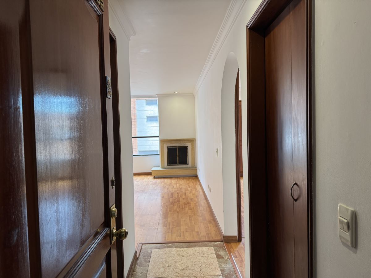 Apartamento en venta en Chapinero, Bogotá · foto 2 de 18