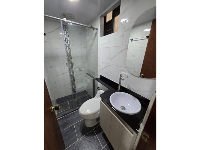 Local en arriendo en La Floresta, Medellín, 120 m² · foto 10 de 15
