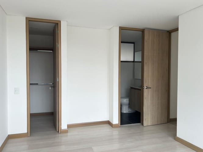 Apartamento de 2 alcobas en arriendo en Loma El Atravesado, Envigado, 85 m² · foto 9 de 15