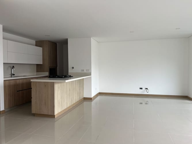 Apartamento de 2 alcobas en arriendo en Loma El Atravesado, Envigado, 85 m² · foto 6 de 15