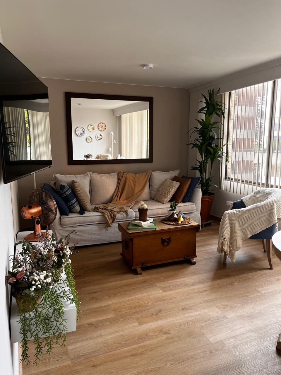 Apartamento en venta en El Poblado, Medellín · foto 2 de 15