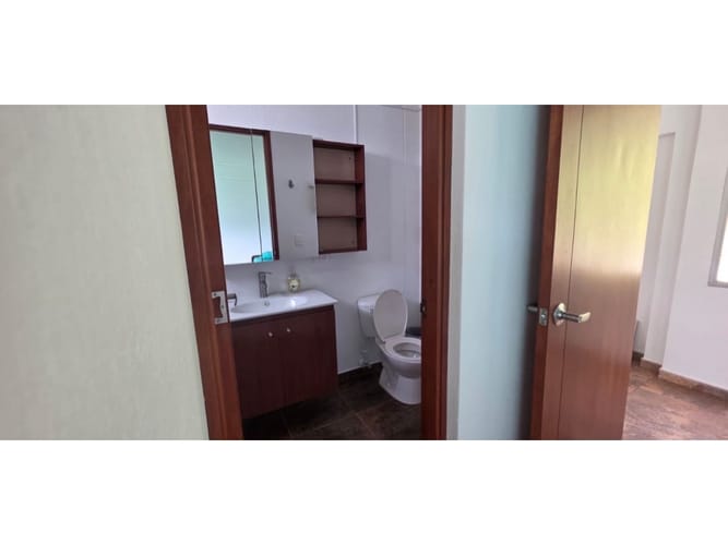 Casa de 3 alcobas en arriendo en El Campestre, Medellín, 240 m² · foto 14 de 24