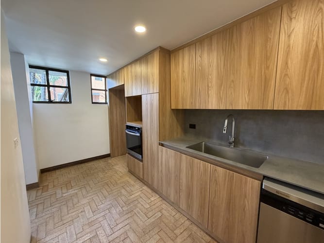 Casa de 3 alcobas en venta en San Lucas, Medellín, 220 m² · foto 10 de 24