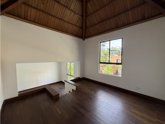 Casa de 3 alcobas en venta en San Lucas, Medellín, 220 m² · foto 19 de 24