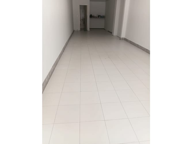 Local en arriendo en Santa Monica, Cali, 48 m² · foto 3 de 12