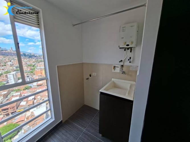 Apartaestudio en venta en Boston, Medellín, 40 m² · foto 7 de 8