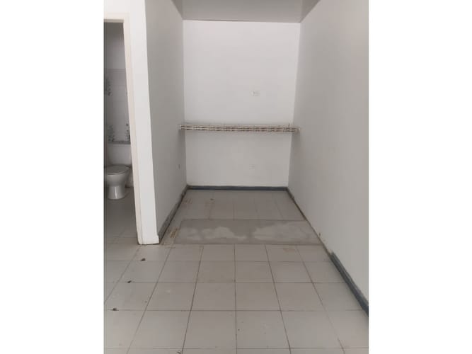 Local en arriendo en Santa Monica, Cali, 48 m² · foto 5 de 12