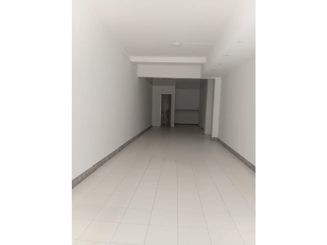 Local en arriendo en Santa Monica, Cali, 48 m² · foto 8 de 12
