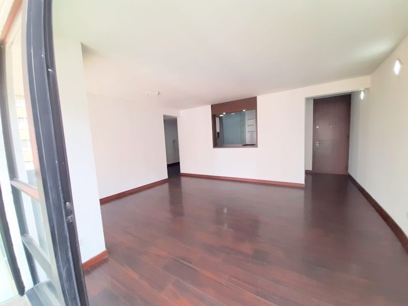 Apartamento en venta en Pontevedra, Bogotá · foto 3 de 18