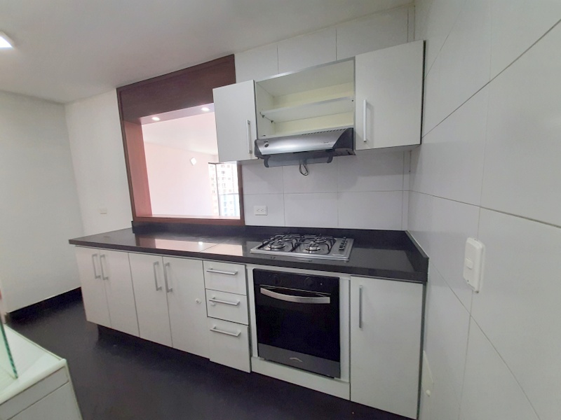 Apartamento en venta en Pontevedra, Bogotá · foto 6 de 18