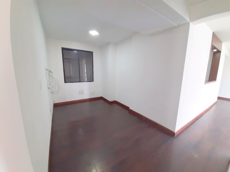 Apartamento en venta en Pontevedra, Bogotá · foto 7 de 18
