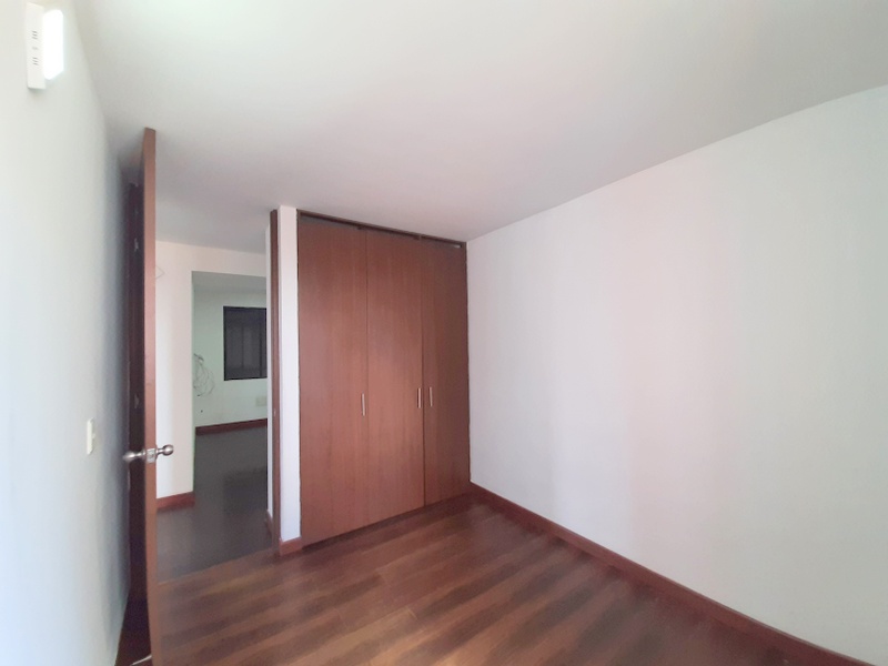 Apartamento en venta en Pontevedra, Bogotá · foto 10 de 18