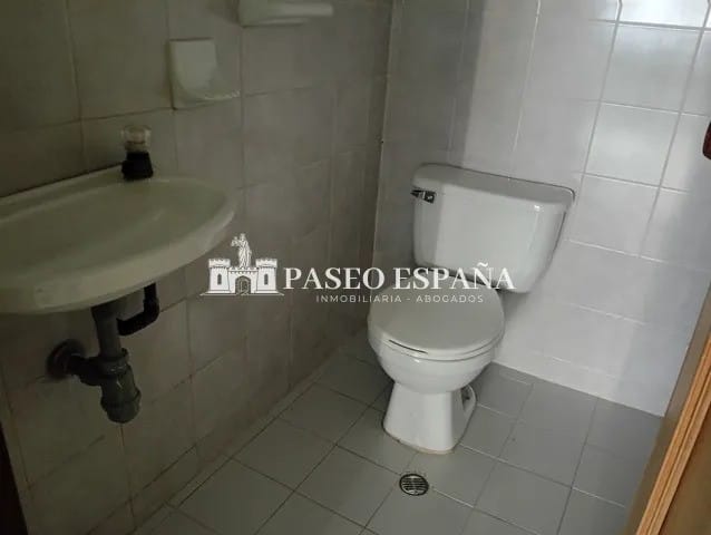 Oficina en venta en Centro, Bucaramanga, 32 m² · foto 3 de 4