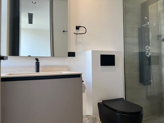 Apartamento de 3 alcobas en venta en El Poblado, Medellín, 245 m² · foto 16 de 17