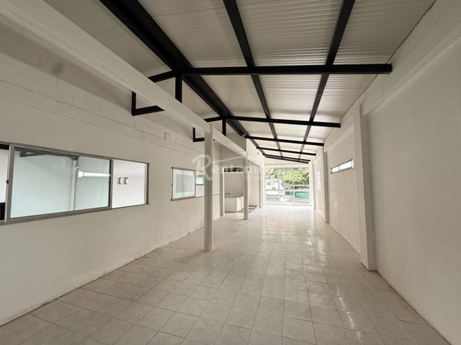 Local en venta en Patio Bonito, Medellín, 500 m² · foto 14 de 21