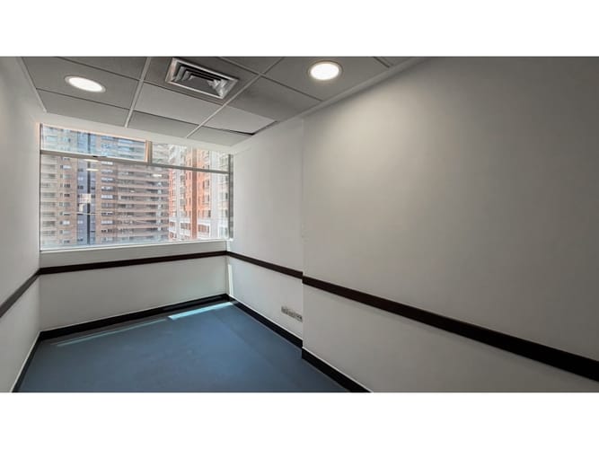Oficina en venta en El Poblado, Medellín, 507 m² · foto 9 de 16