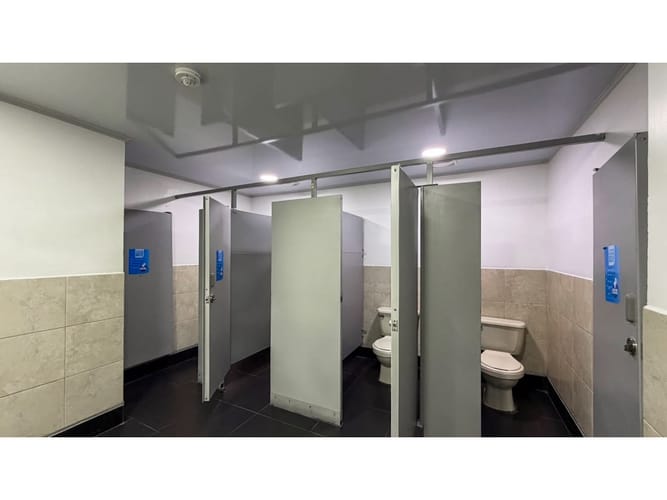 Oficina en venta en El Poblado, Medellín, 507 m² · foto 10 de 16