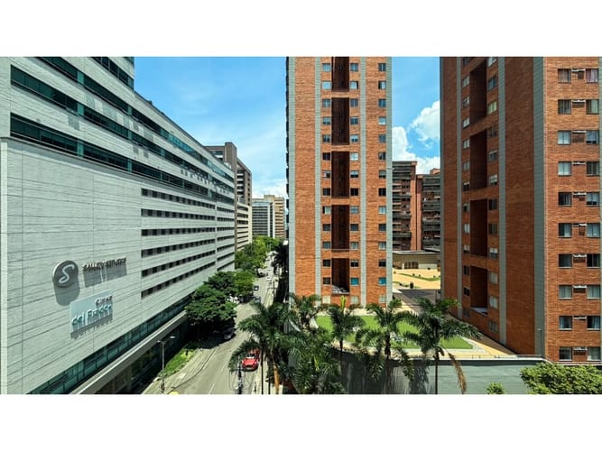 Oficina en venta en El Poblado, Medellín, 507 m² · foto 12 de 16
