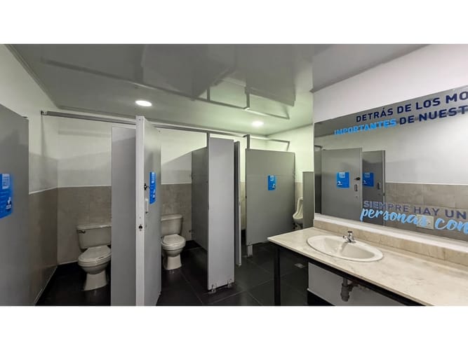 Oficina en venta en El Poblado, Medellín, 507 m² · foto 14 de 16