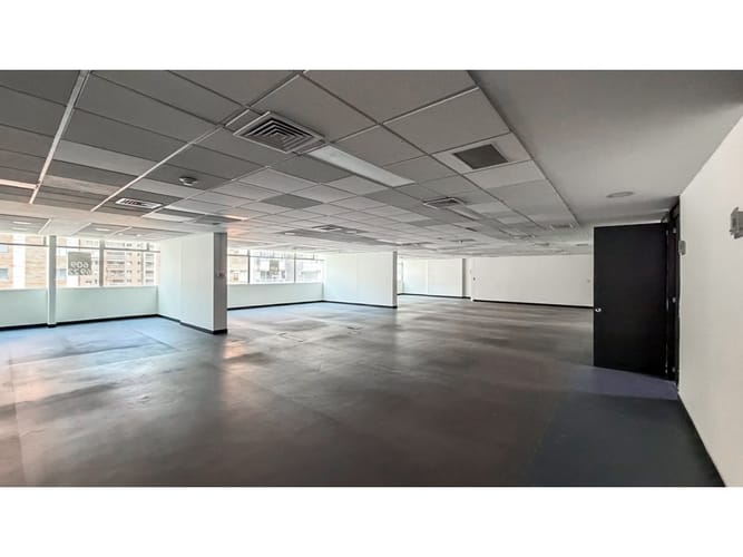 Oficina en venta en El Poblado, Medellín, 507 m² · foto 16 de 16