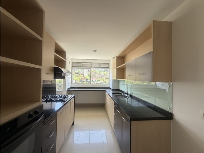 Apartamento de 3 alcobas en venta en Los Parra, Medellín, 162 m² · foto 9 de 17