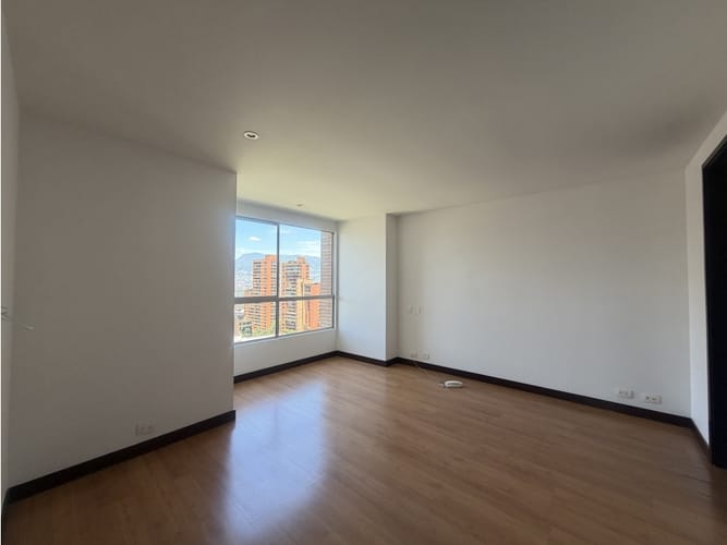 Apartamento de 3 alcobas en venta en Los Parra, Medellín, 162 m² · foto 10 de 17