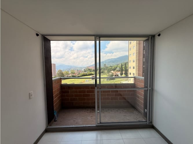 Apartamento de 3 alcobas en arriendo en Entreamigos, La Estrella, 69 m² · foto 2 de 20