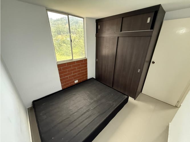 Apartamento de 2 alcobas en venta en La Tablaza, La Estrella, 42 m² · foto 11 de 12