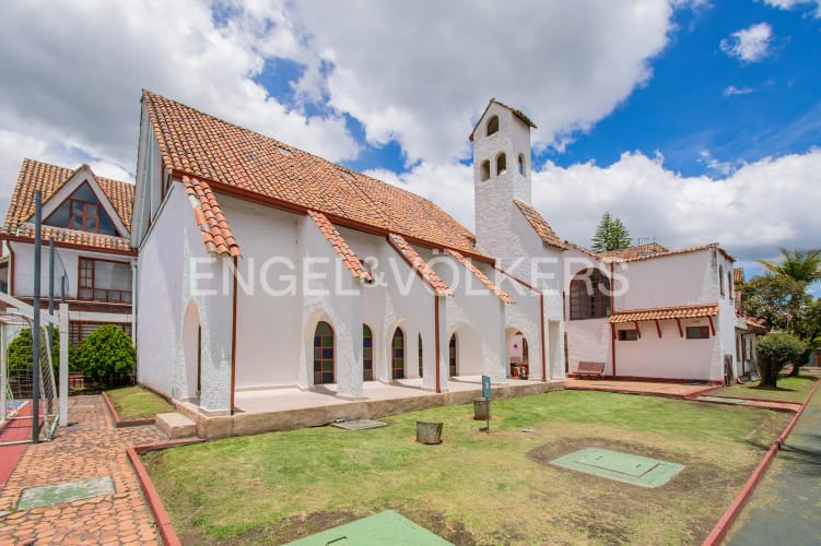 Casa de 4 alcobas en venta en San Jose De Bavaria, Bogotá, 170 m² · foto 17 de 20
