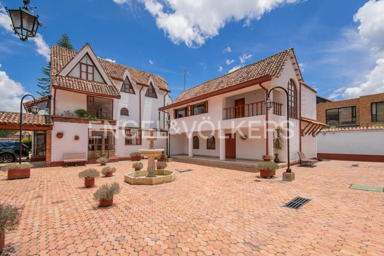 Casa de 4 alcobas en venta en San Jose De Bavaria, Bogotá, 170 m² · foto 16 de 20