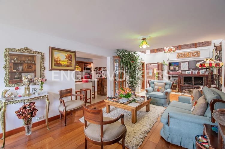 Casa de 4 alcobas en venta en San Jose De Bavaria, Bogotá, 170 m² · foto 2 de 20