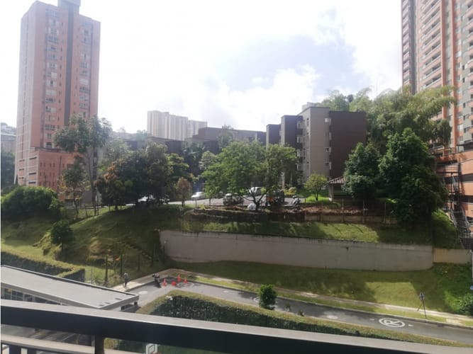 Apartamento de 3 alcobas en venta en Asdesillas, Sabaneta, 78 m² · foto 6 de 10