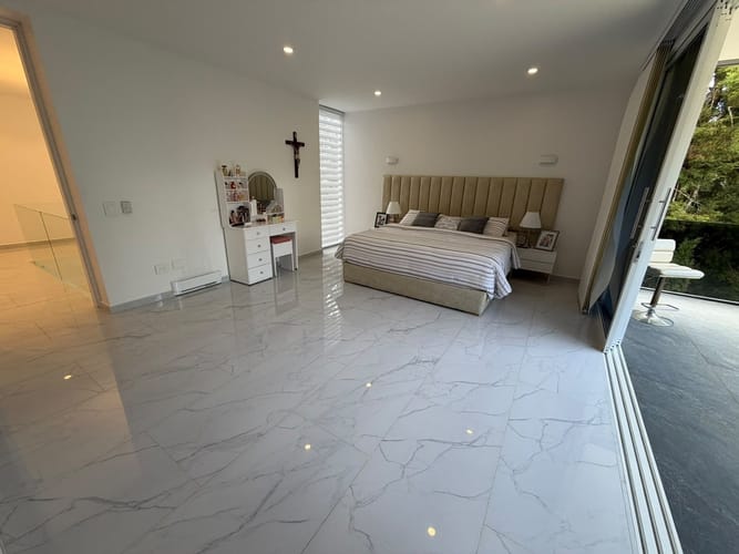 Casa de 5 alcobas en venta en Mampuesto, Rionegro, 390 m² · foto 9 de 20