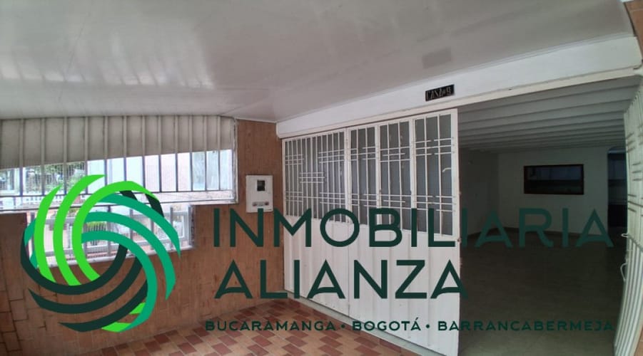 Casa de 4 alcobas en venta en Chacarita Sector Ii, Piedecuesta, 80 m² · foto 4 de 24