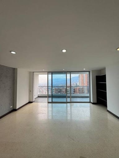 Apartamento de 3 alcobas en arriendo en Aves Maria, Bogotá, 136 m² · foto 2 de 12