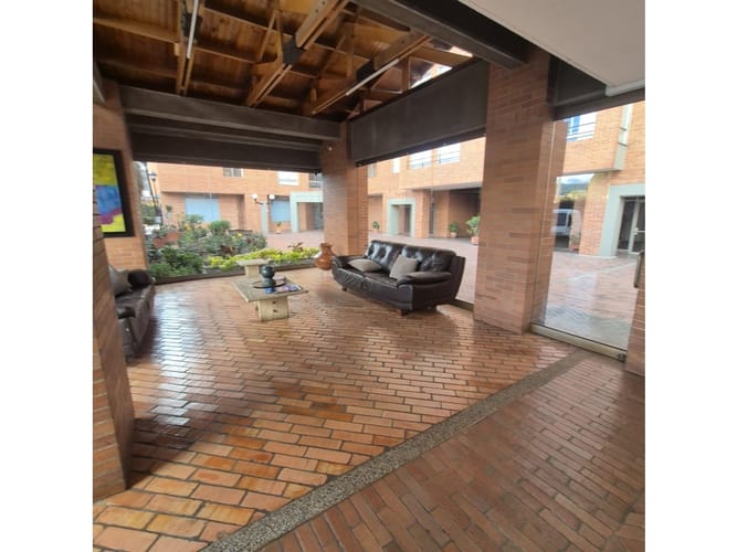 Apartamento de 4 alcobas en venta en El Recreo De Los Frailes, Bogotá, 127 m² · foto 3 de 24