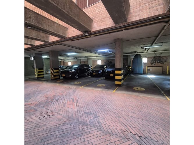 Apartamento de 4 alcobas en venta en El Recreo De Los Frailes, Bogotá, 127 m² · foto 16 de 24