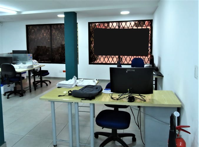 Edificio en venta en San Vicente, Cali, 695 m² · foto 2 de 16