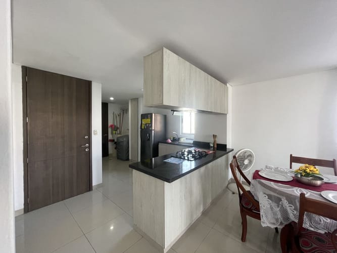 Apartamento de 2 alcobas en venta en Altos Del Prado, Barranquilla, 80 m² · foto 3 de 10