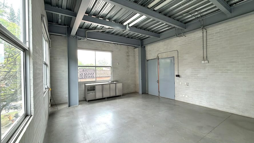 Bodega en arriendo en San Pablo, Medellín, 72 m² · foto 9 de 9