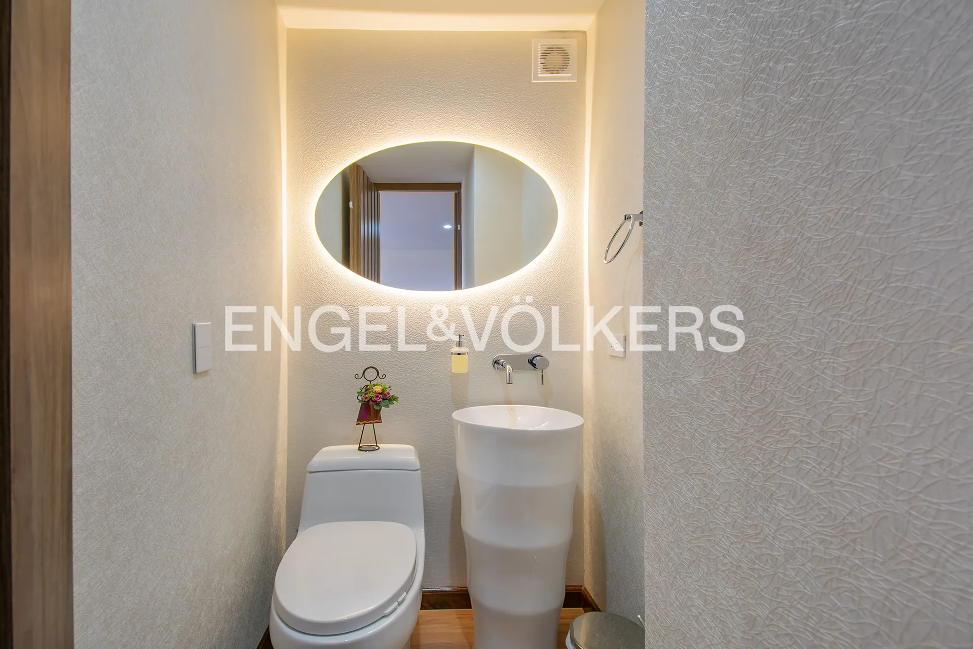 Apartamento en venta en Contador, Bogotá · foto 10 de 19