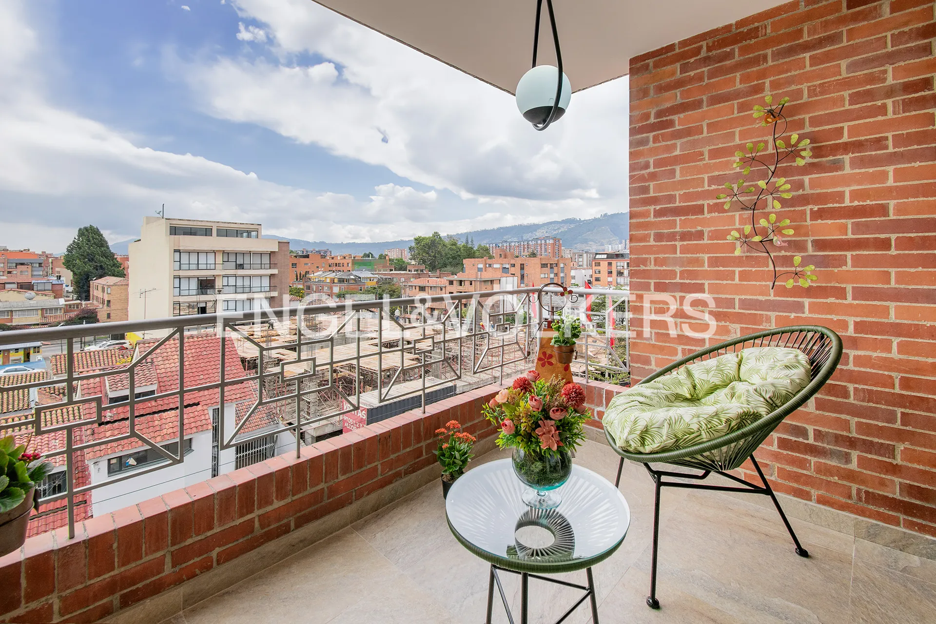 Apartamento en venta en Contador, Bogotá · foto 3 de 19