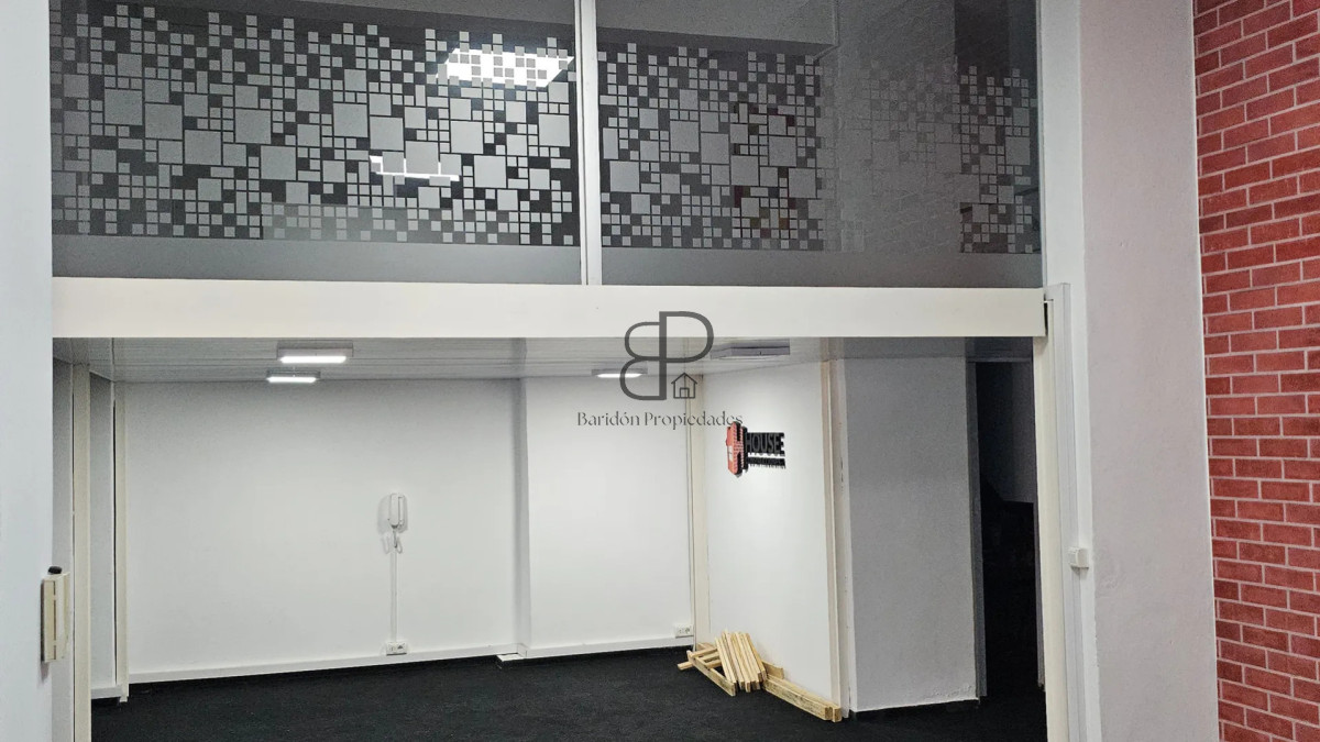 Alquiler Local Comercial 80m2 Centro · Foto 3