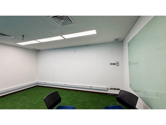 Oficina en venta en El Poblado, Medellín, 509 m² · foto 16 de 24