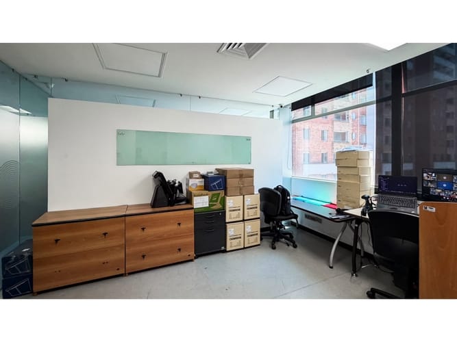 Oficina en arriendo en El Poblado, Medellín, 509 m² · foto 5 de 24