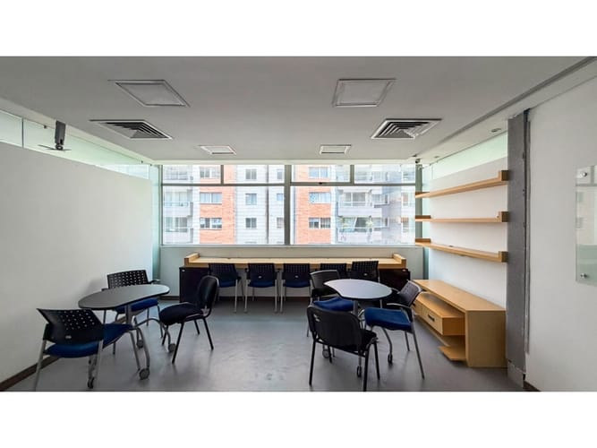 Oficina en arriendo en El Poblado, Medellín, 509 m² · foto 17 de 24