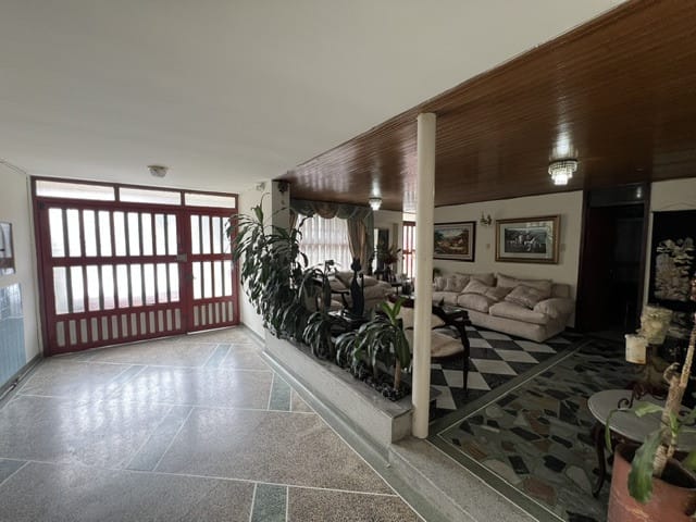 Casa de 5 alcobas en venta en Balcones Del Salitre, Bogotá, 350 m² · foto 12 de 24