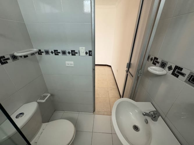 Casa de 4 alcobas en venta en Las Flores, Envigado, 106 m² · foto 6 de 24
